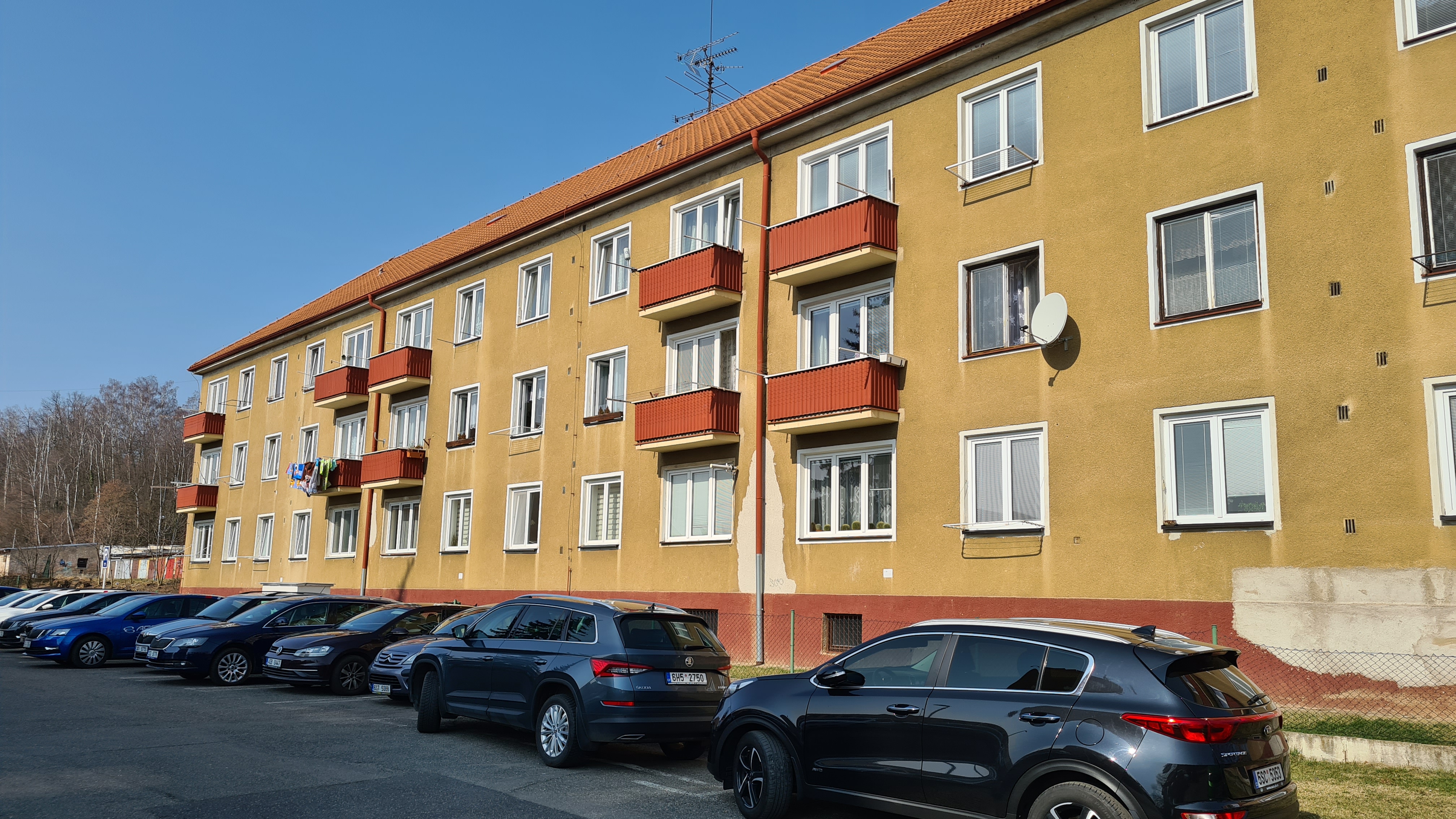 Prodej  cihlového bytu v os. vl. 2 + 1 v Příbrami VII, ul. Březohorská