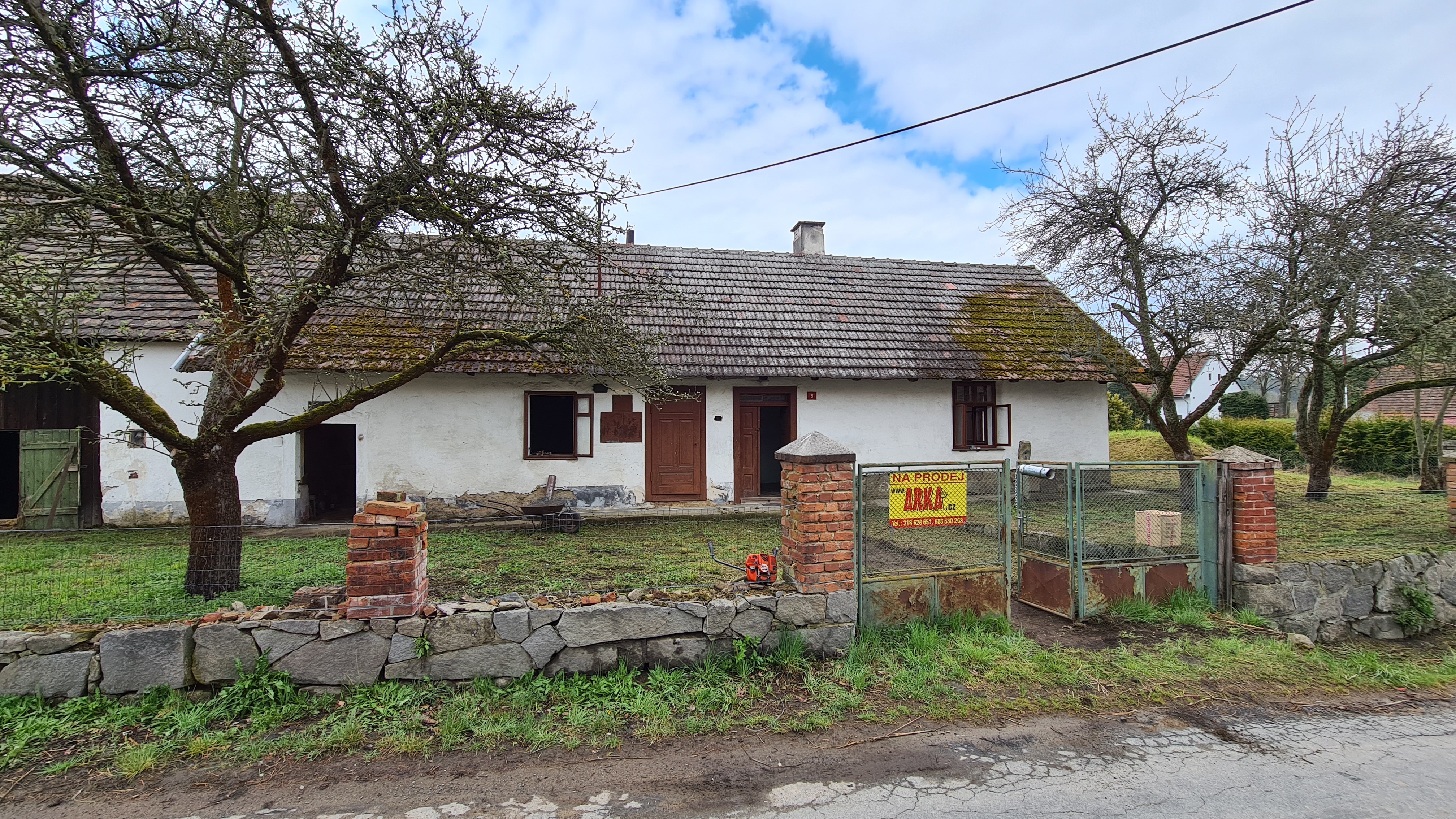 Prodej staršího rod. domu 4 km od Nepomuku v obci Nová Ves